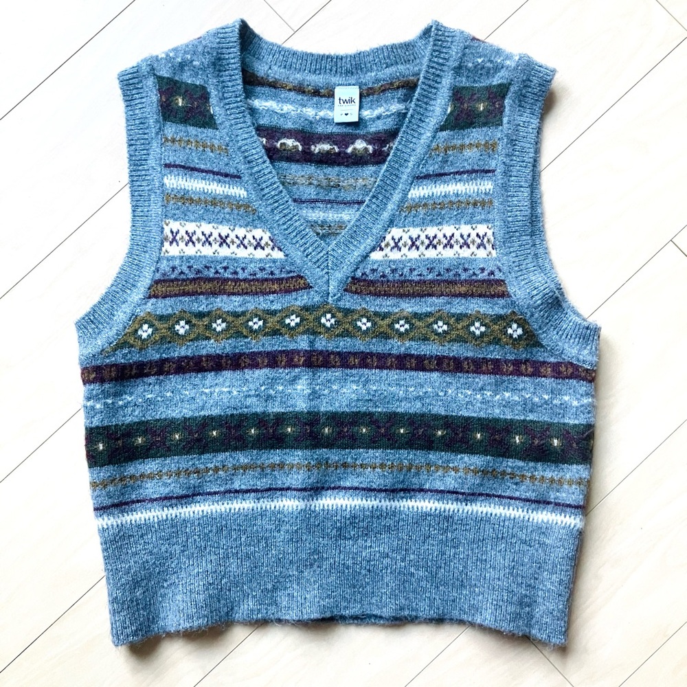 Soft Gray Acrylic Blend Sweater Vest